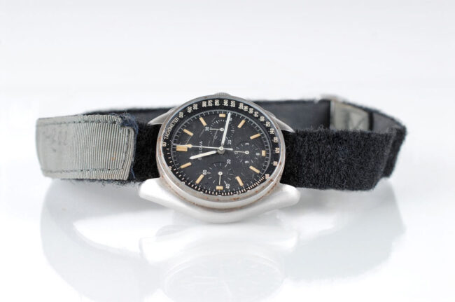 Bulova måneur